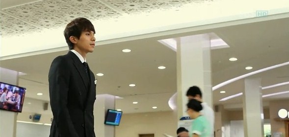 Protect the Boss in Scent of a Woman