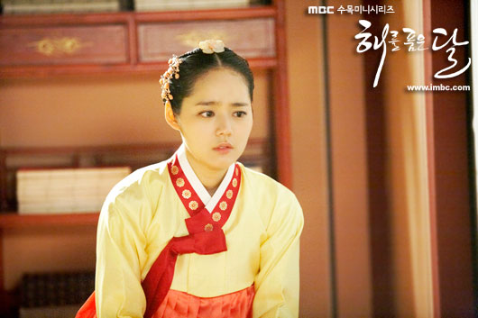The Moon that Embraces the Sun ep 20 synopsis 